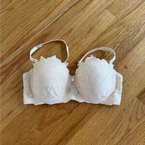 Vintage light pink lace push up bra gorgeous